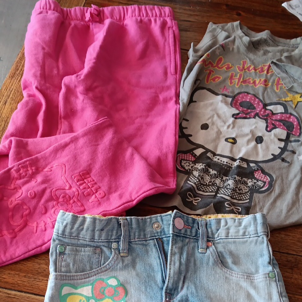 Hello Kitty Pink Pants and Gray Top Set